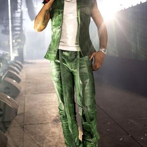 Flauce SUPER-SLIMEY CARGO pants size 36 like new rare find! 100% Cowhide leather